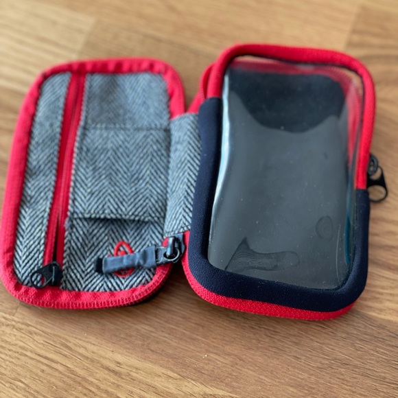 Timbuk2 case - Picture 2 of 5